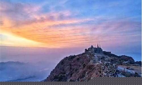 泰山之巅财经直播间(泰山之巅财经直播间在哪)_https://www.xzdzcjn.com_上交所_第1张